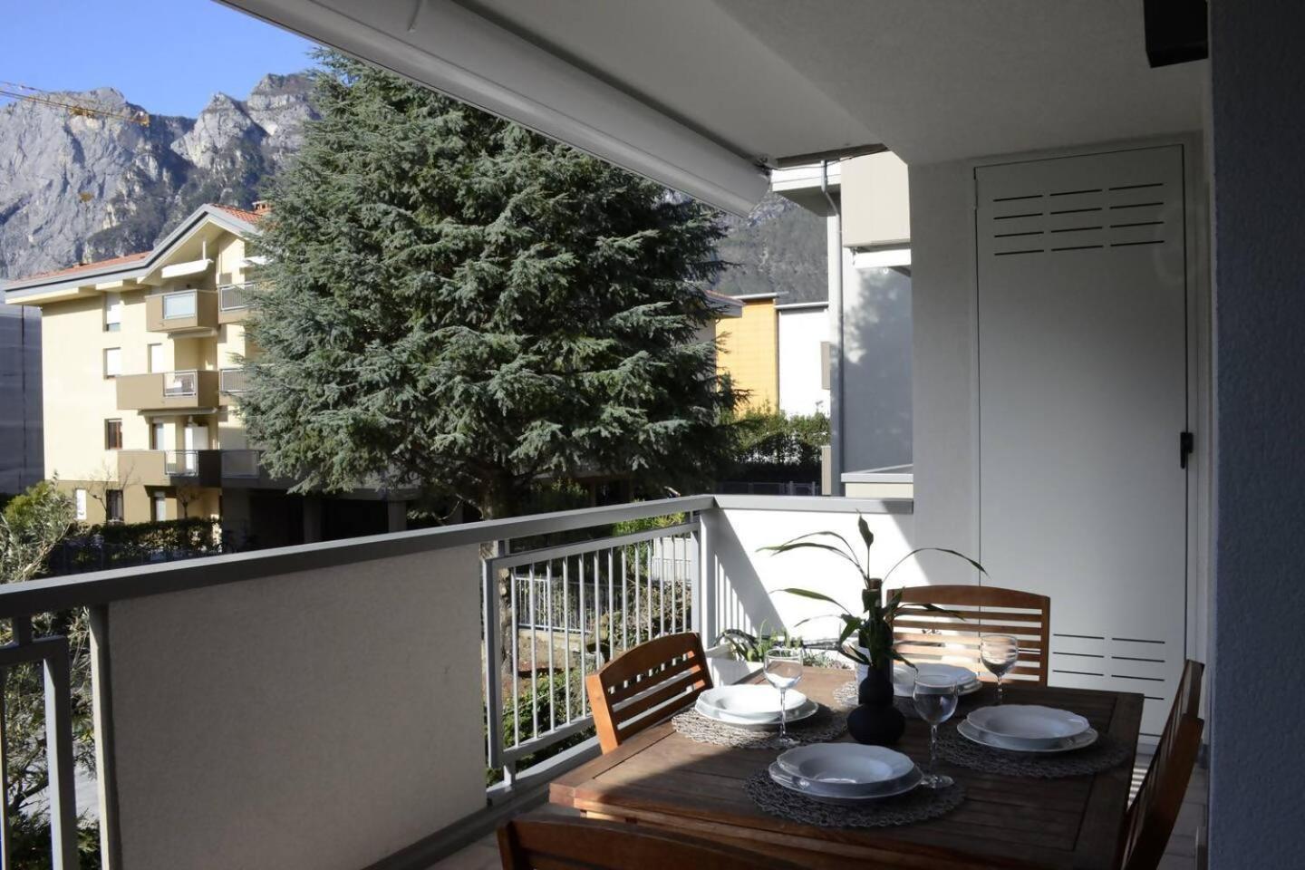 Appartamento Peler13 Con Balcone E Parcheggio リーヴァ・デル・ガルダ エクステリア 写真